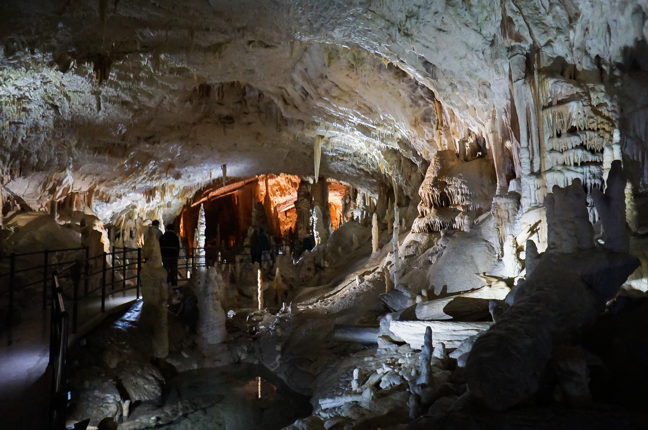 slovenien postonja grotta